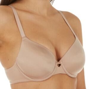 Hanes NWT HU33 Ultimate No Show Support Underwire Size 34DD Nude Modest Padding